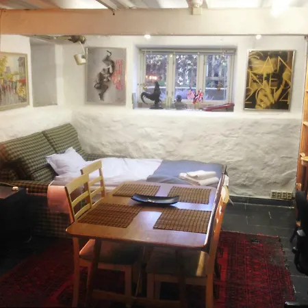 Daire Top Of The Hill In Central Oslo: Sleeps 7