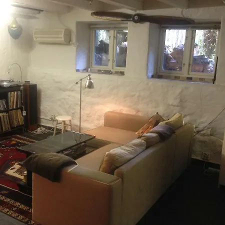 Top Of The Hill In Central Oslo: Sleeps 7 *